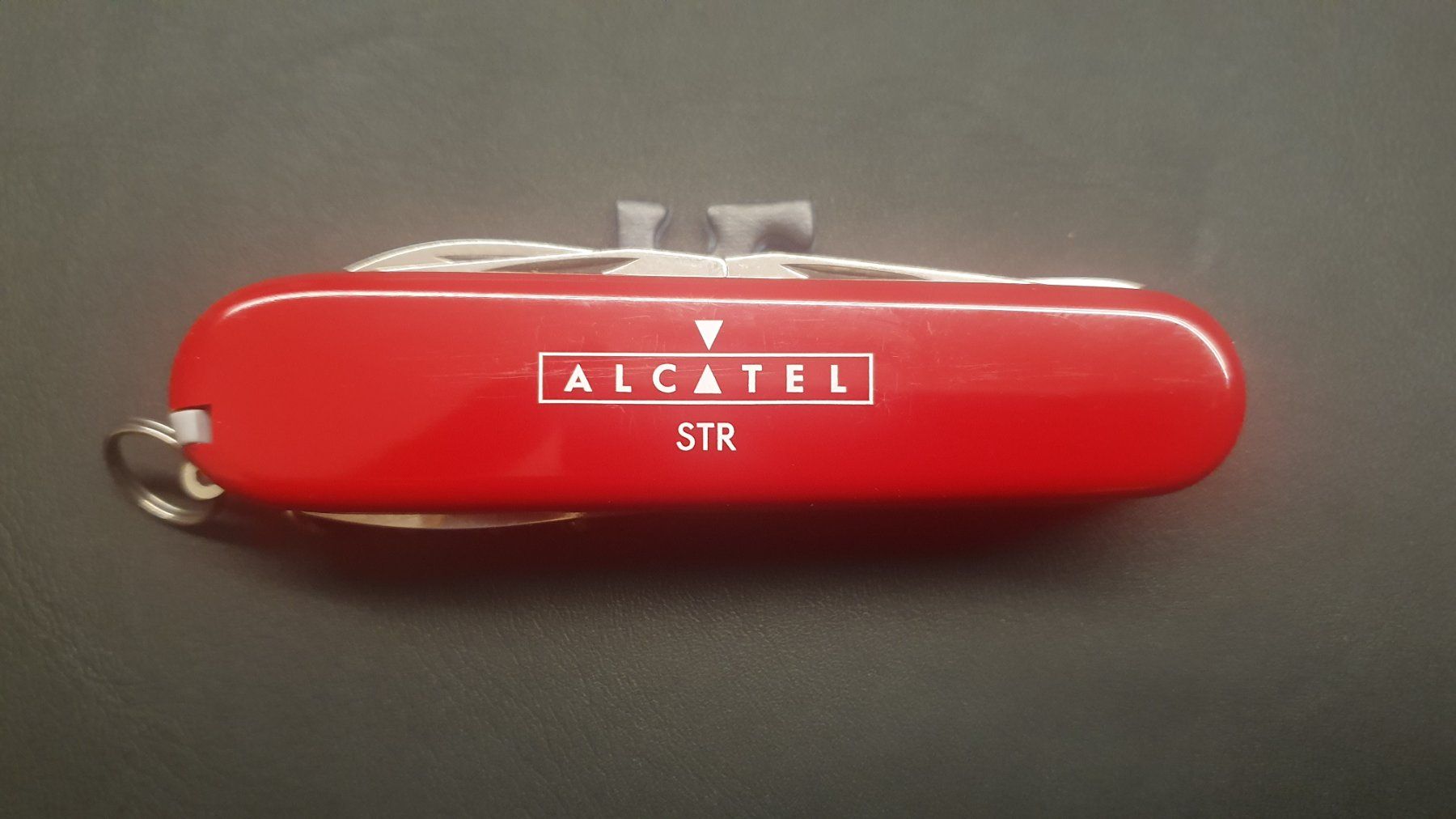 Victorinox Taschenmesser: 3 Victorinox/Wenger Sackmesser mit Logo – Gebraucht aus Härkingen von MarianneSi