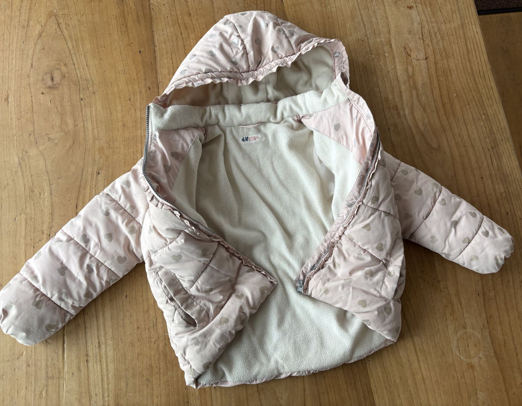 H&M Giacche & Cappotti: Winterjacke Grösse 122 (6 bis 7Y) – Usato da Meilen venduto da ruetiker 3