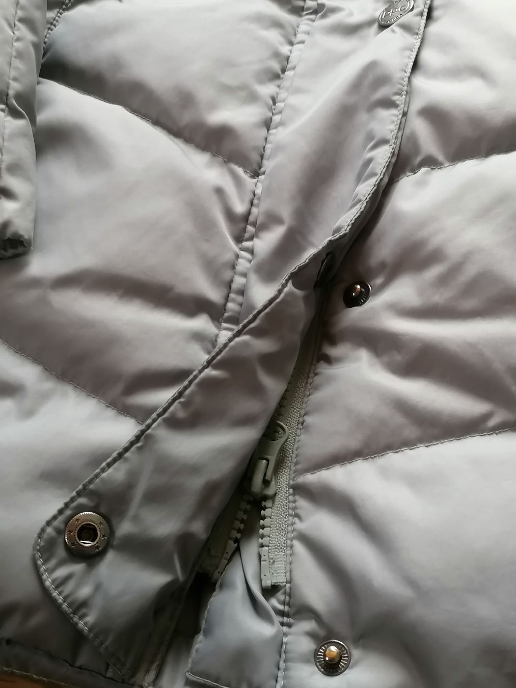 Cappotti: Veste doudoune à capuche – Usato da Montcherand venduto da petiteoune75 2