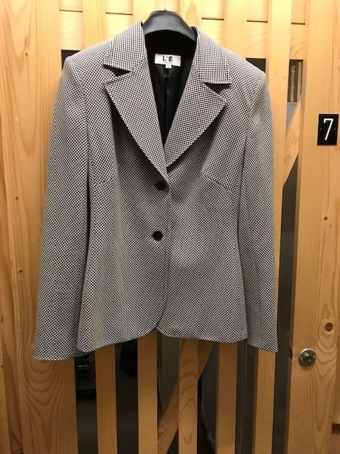 Vestes: Italienische Designerjacke 36 – Neuf (Voir description) à waedenswil par Astepanova
