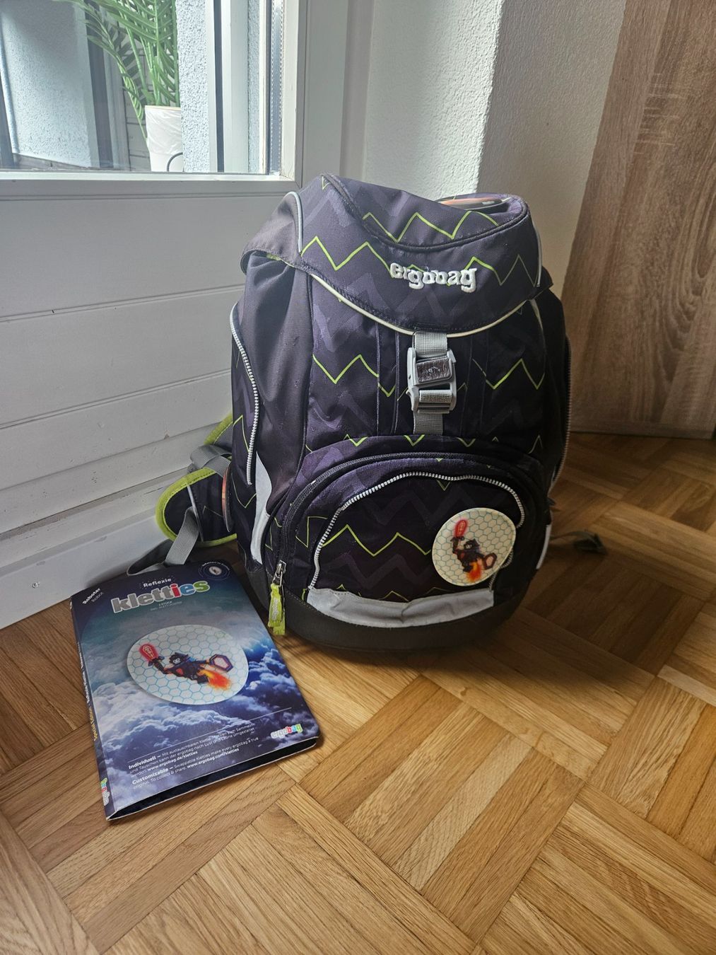Ergobag Borse & Zaini: Ergonomischer Ergobag Schulrucksack mit Klettie, Top Zust... – Usato da Oberhelfenschwil venduto da tup12