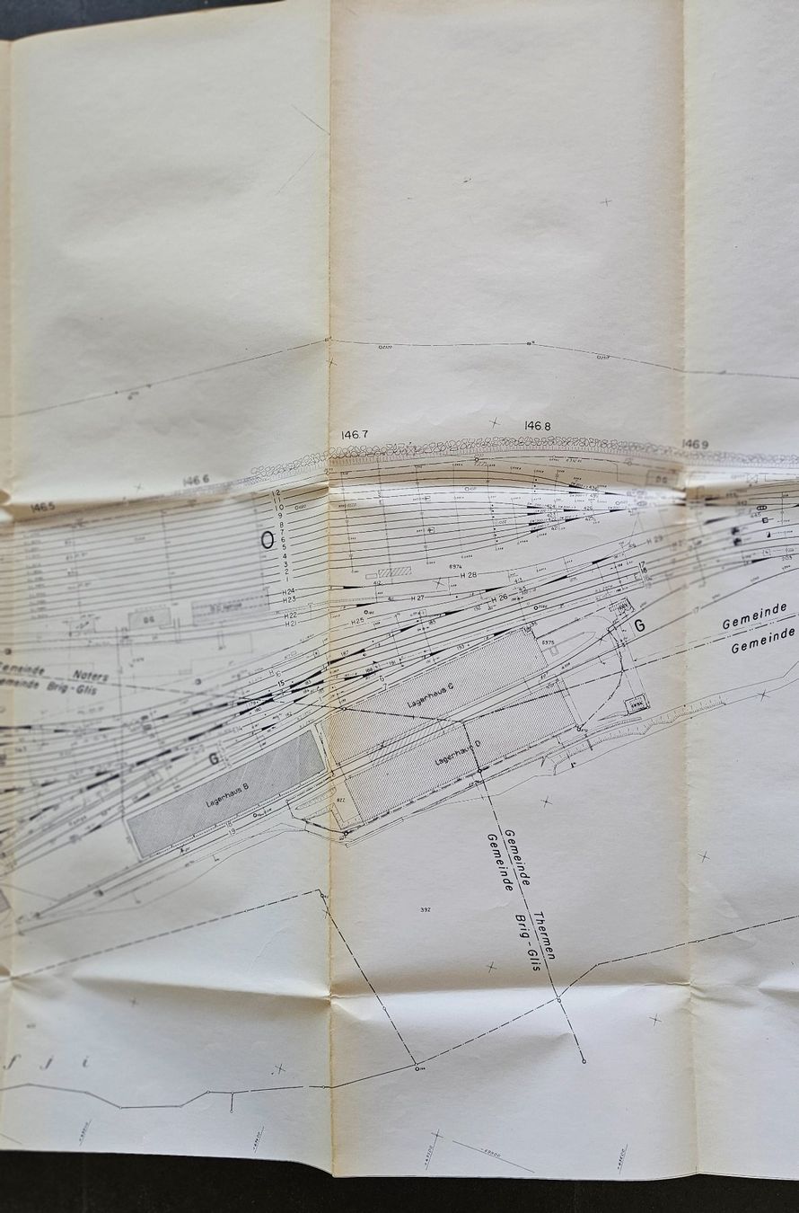 Documenti: Situationsplan Bahnhof Brig SBB Streckenplan 1:1000 – Usato da Glis venduto da dupont29 5