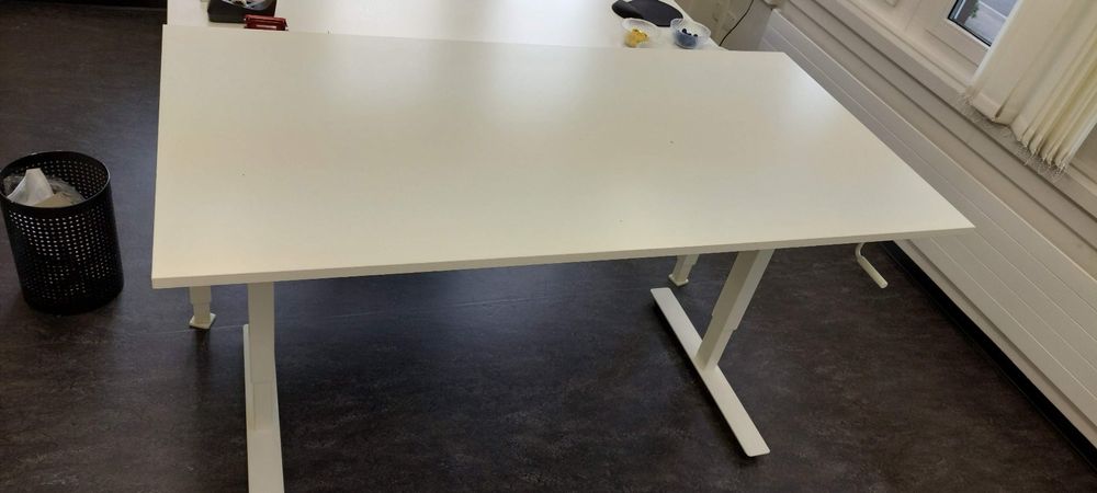Scrivanie: Büro-, PC-, Schreibtisch 160x80 cm, weiss, ab 1 Franken! – Usato da Obbürgen venduto da twint99 2