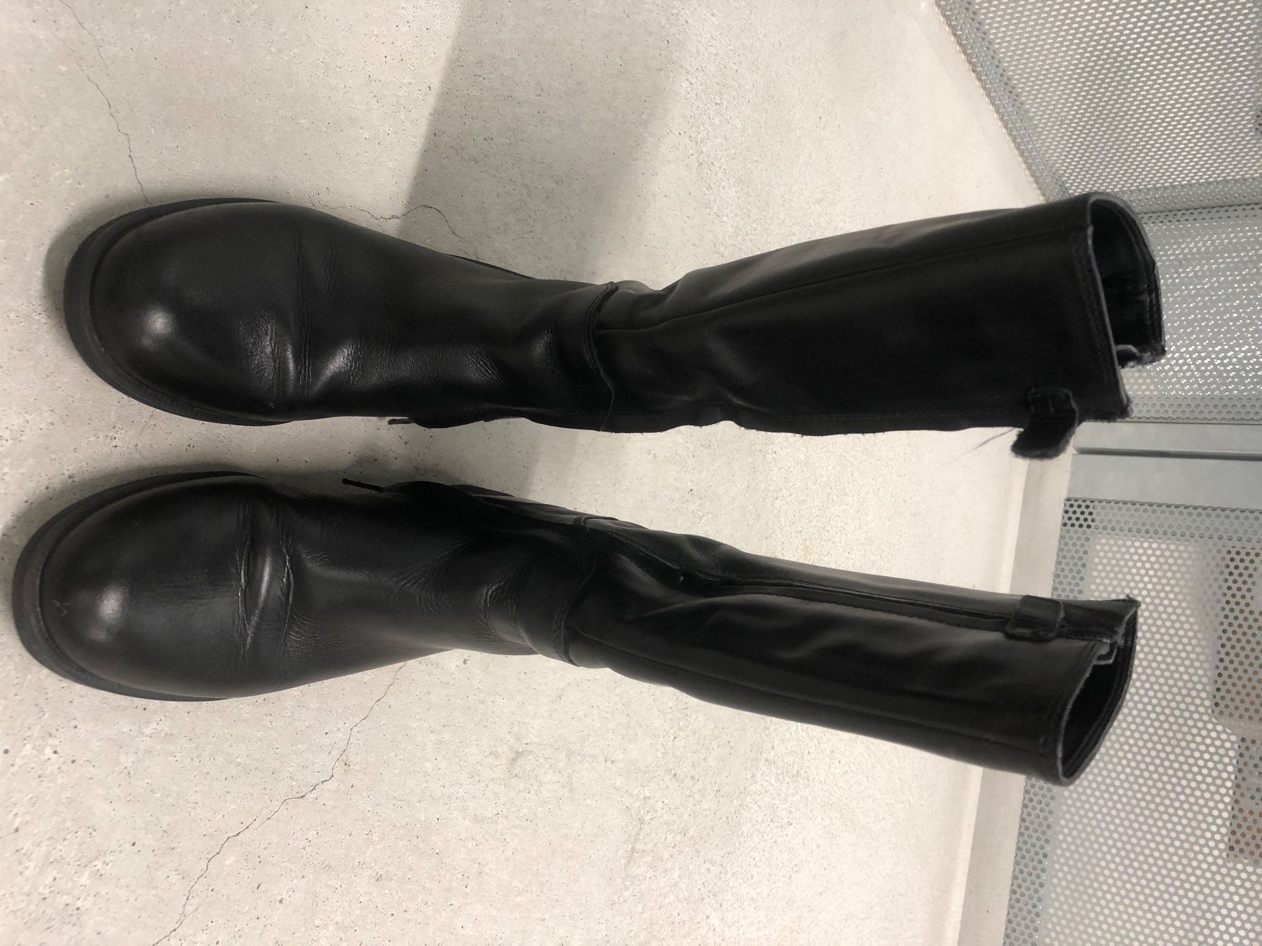 Scarpe da donna: Damen Klassische Stiefel – Usato da Zürich venduto da joa_xg9v