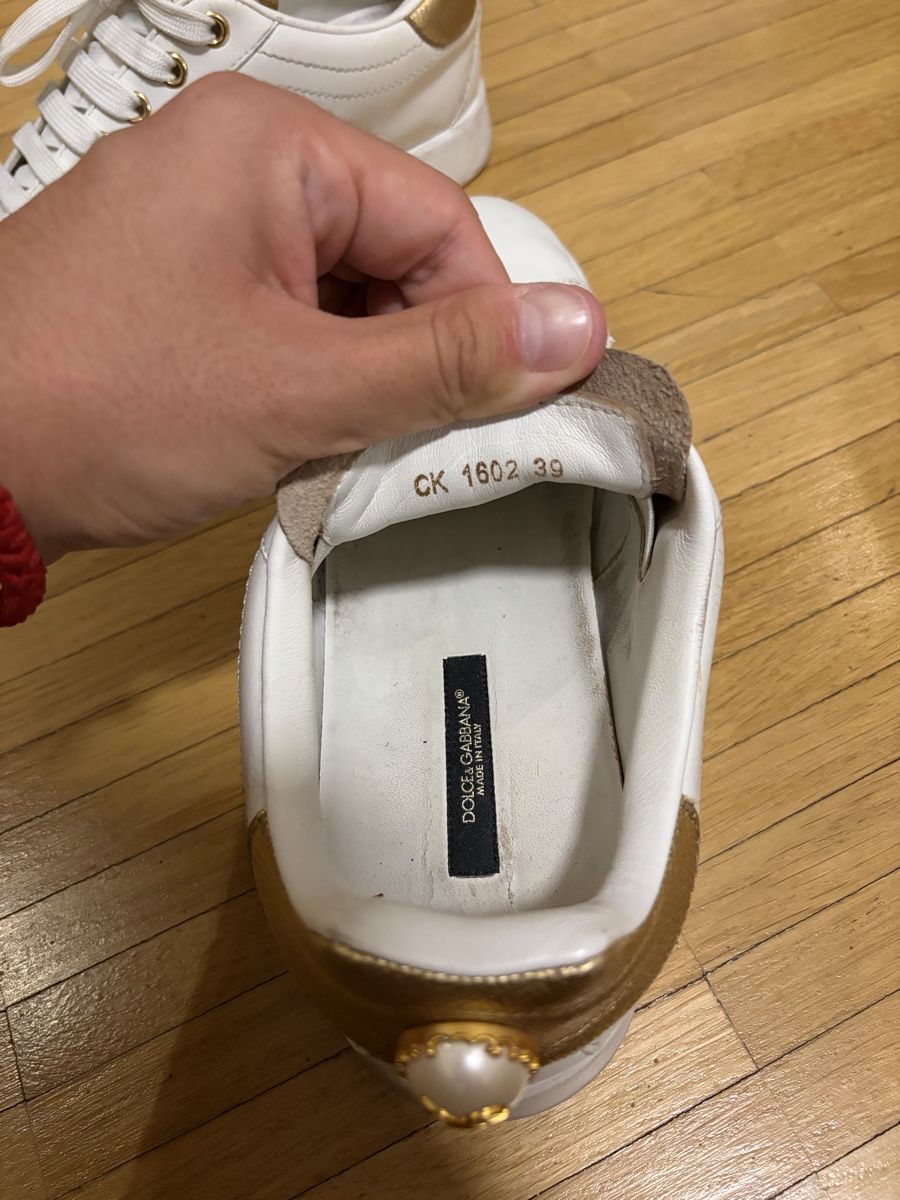 Dolce & Gabbana Scarpe da donna: Dolce & Gabanna Sneaker weiss gold – Usato da Herisau venduto da ogkosta 4