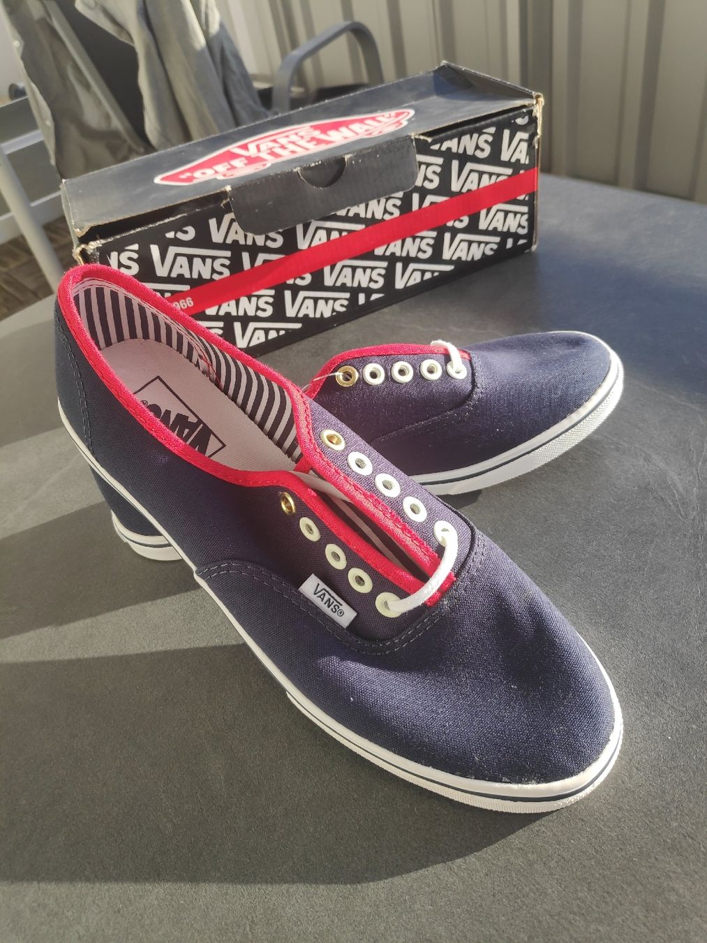 Vans Scarpe da uomo: Vans Authentic US12 / EUR46  – Nuovo e nell'imballaggio originale da Zürich venduto da Earthwormjim 2