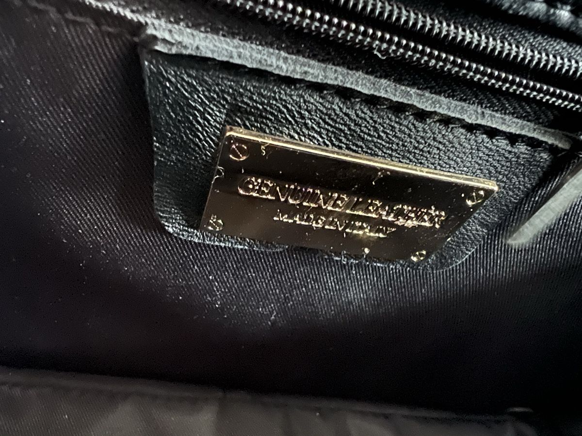 Borse da donna: Schultertasche Leder Schwarz – Nuovo e nell'imballaggio originale da Richterswil venduto da Solemare47Nicole 4