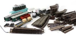 Wesa Modelleisenbahn mit Lok, Wagen und Gleise, Lok geprüft