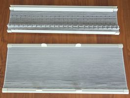 2x Plissen/Storen 63x130cm, verdunkelnd, neu, zugeschnitten