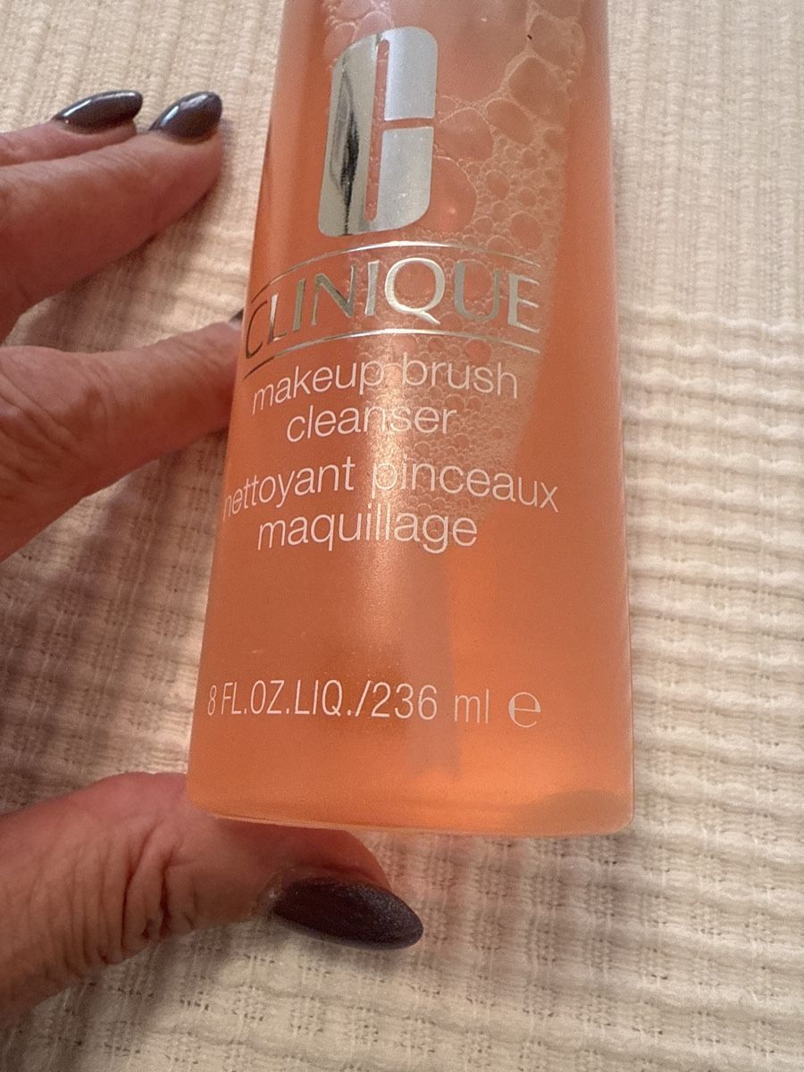Clinique Cura del viso: NEU***CLINIQUE MAKEUP BRUSH CLEANSER 236ml***TOP GESCHENK*** – Nuovo e nell'imballaggio originale da Zürich venduto da Ceca52 3