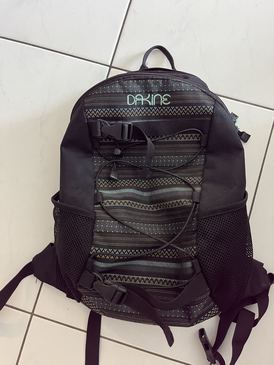 Dakine Rucksäcke: Dakine Rucksack – Gebraucht aus Chur von sri_xqb9