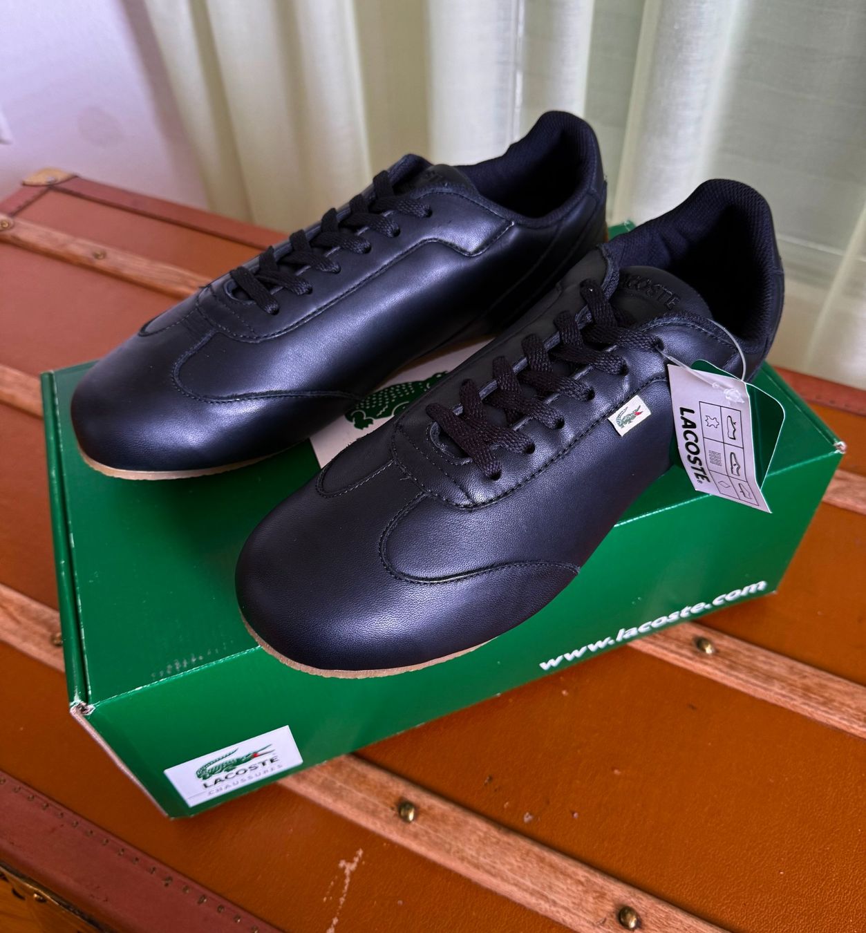 Lacoste Herrenschuhe: Lacoste baskets  sneaker T45 – Gebraucht aus Bulle von miura_sv