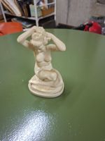 Schöne Frauen-Skulptur aus Keramik für Ihr Zuhause!