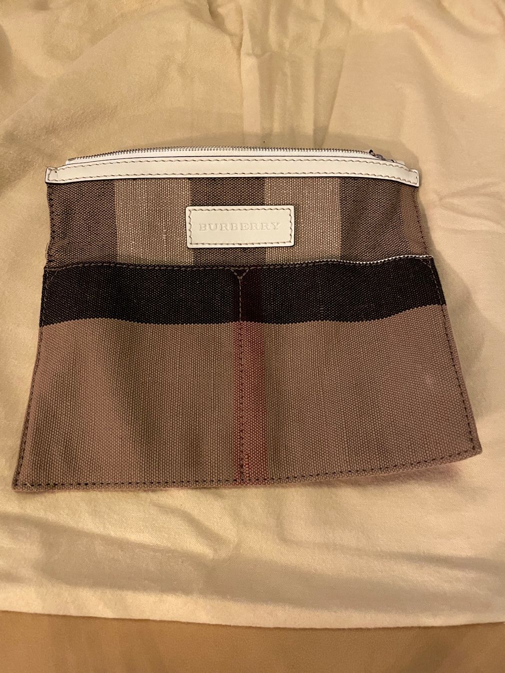 Burberry Borse da donna: BURBERRY Ashby Bag – Usato da Corcelles NE venduto da gingerbrain 3