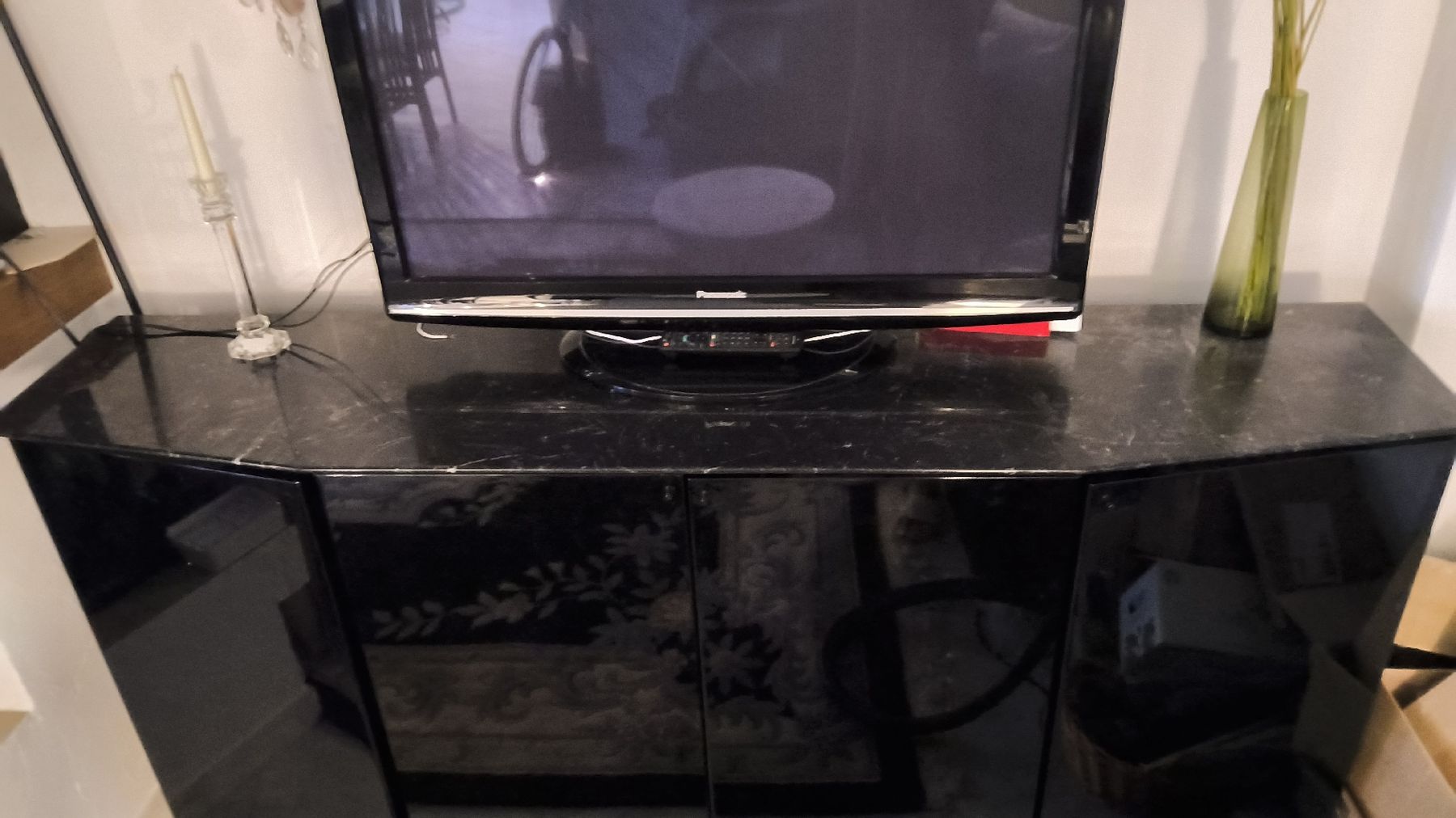 Cassettiere: Schwarzer Sideboard/TV-Möbel mit Marmorplatte, Top! – Usato da Steckborn venduto da JoBox 3