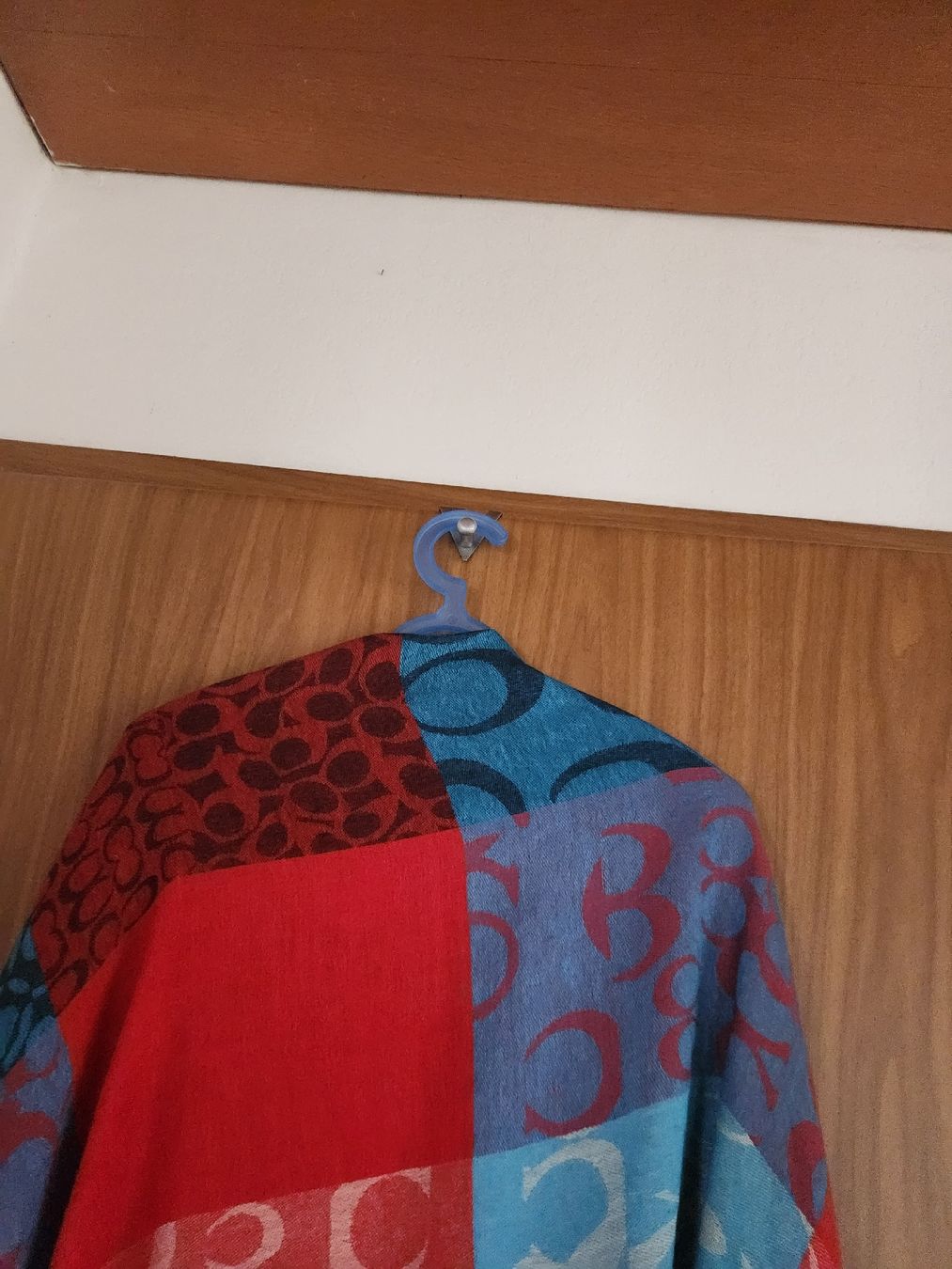 Foulards, Tücher & Schals: Écharpe  PASHMINA  avec motifs  – Gebraucht aus Niedergösgen von Eva2410 2