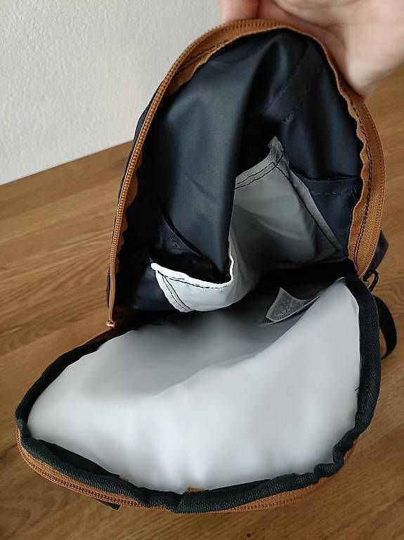 Decathlon Zaini: 2x Rucksäcke Marke Quechua, 10 Liter – Usato da Münchenstein venduto da Bouba3 2