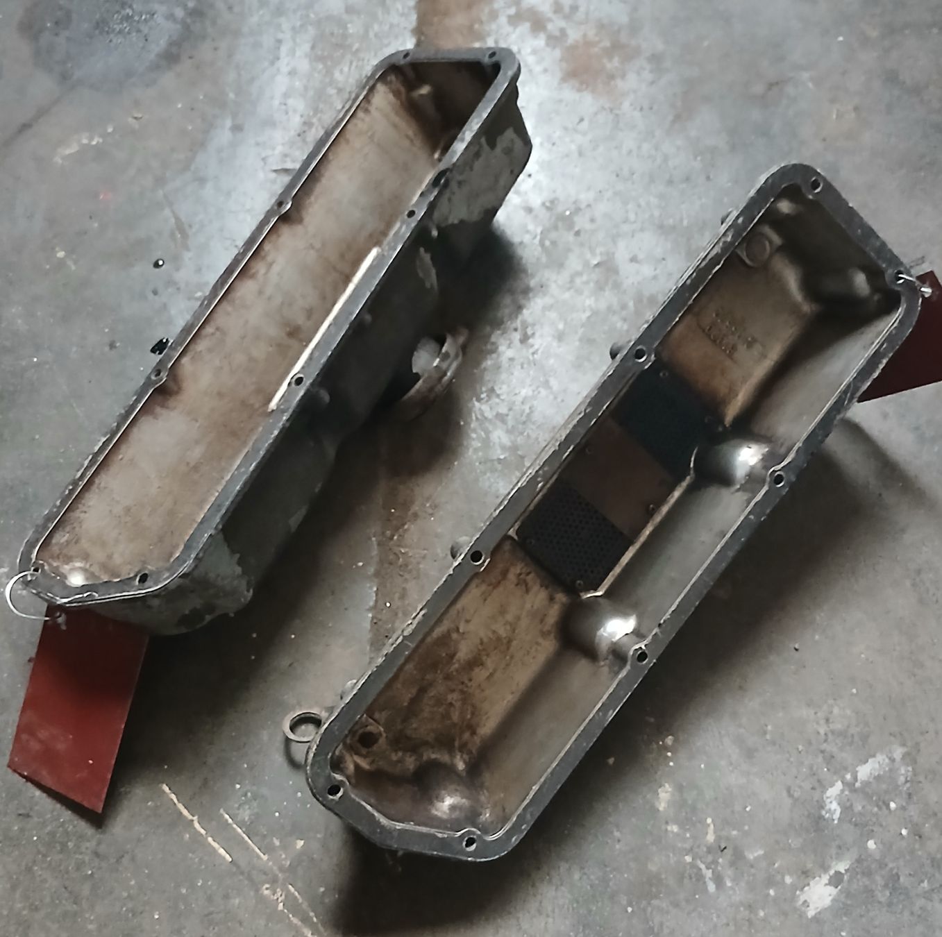 Lancia Alle Autoersatzteile: Cache soupapes Lancia Flaminia 2.5 V6 – Gebraucht aus la heutte von Auto-stock 1