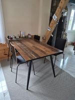 Esszimmertisch mit 4 Stühlen