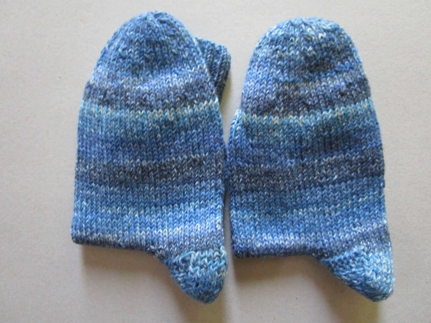 Calze: handgestrickte Socken Gr. 37 – Nuovo (secondo la descrizione) da Ursenbach venduto da gruenblau 1