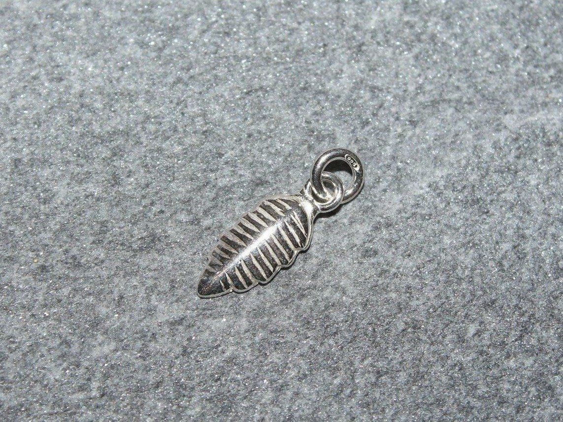 Ciondoli: Anhänger kleines Blatt Silber 925 – Nuovo e nell'imballaggio originale da Kriens venduto da Wolly85