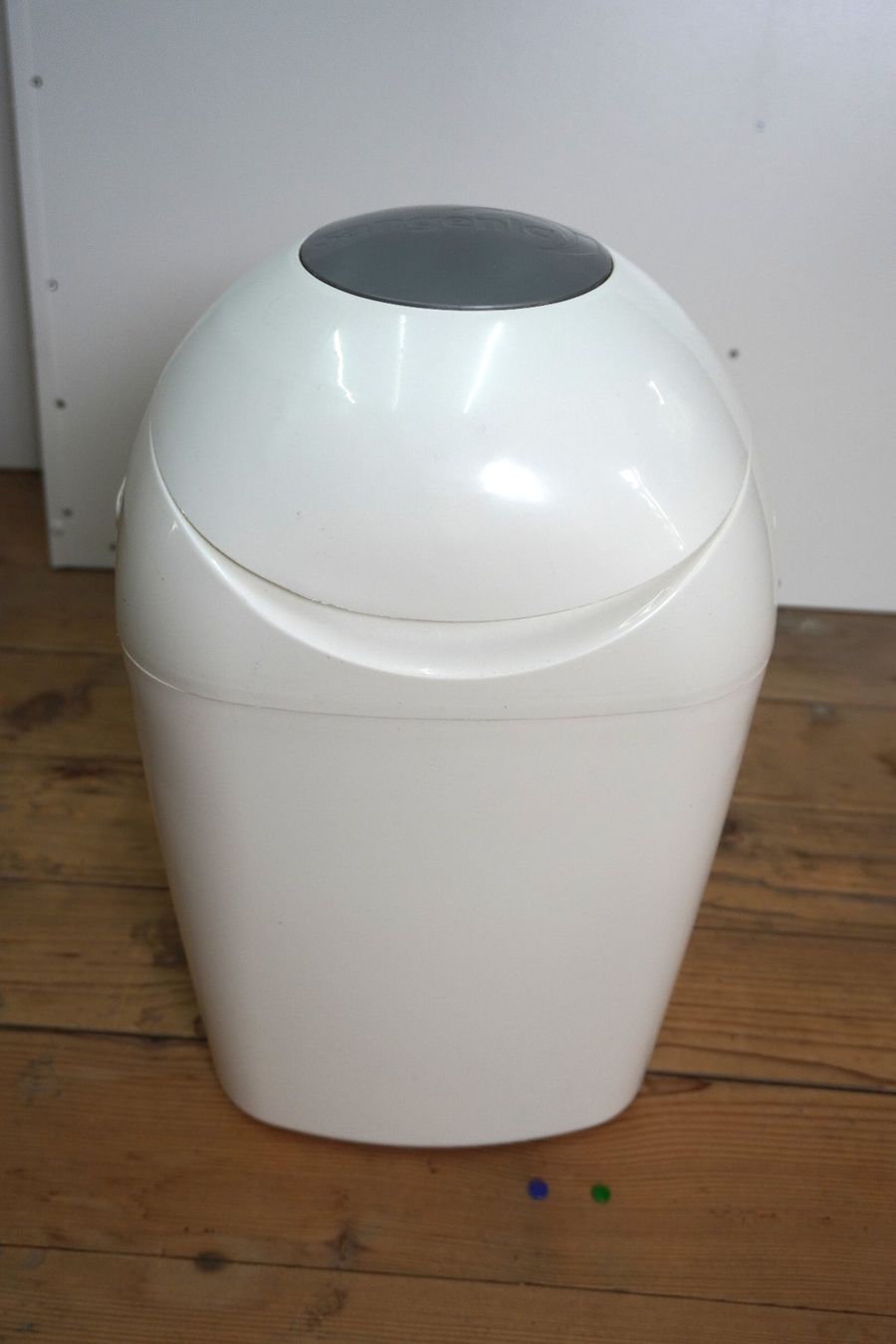 Tommee Tippee Cestini per rifiuti: Tommee Tippee Sangenic Windeleimer - ohne Kartuschen – Usato da Thunstetten venduto da blob87