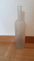 Glasflasche mit Muster (Trauben)
