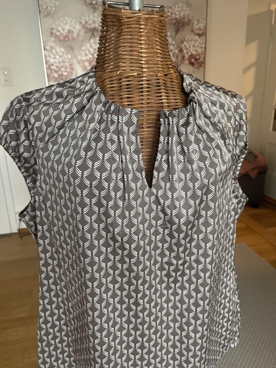 Comma Chemisiers: Elegante Bluse von comma, 40 – D'occasion à Solothurn par Bobesch08 1