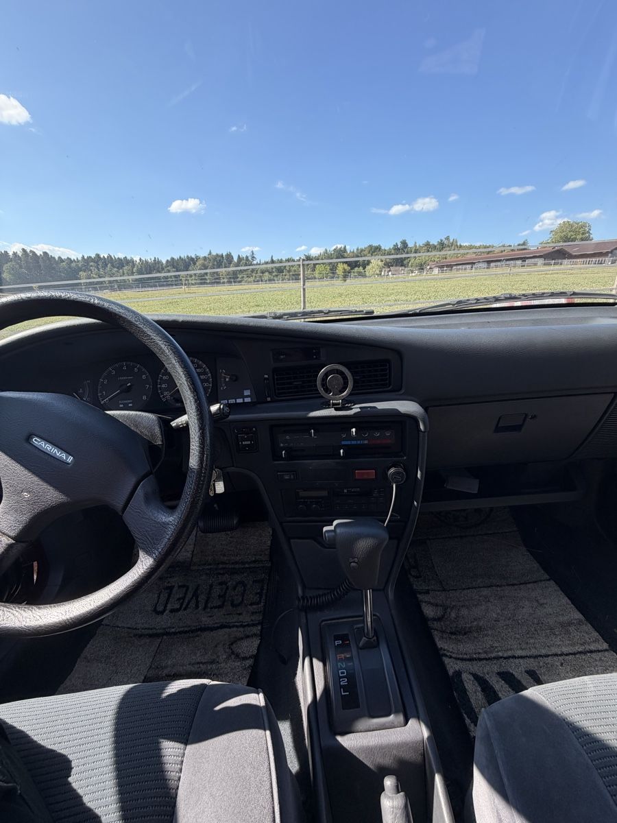 Toyota Autos: Toyota Carina ll 2.0 Automatic – Gebraucht aus Besenbüren von neo_29b9 2