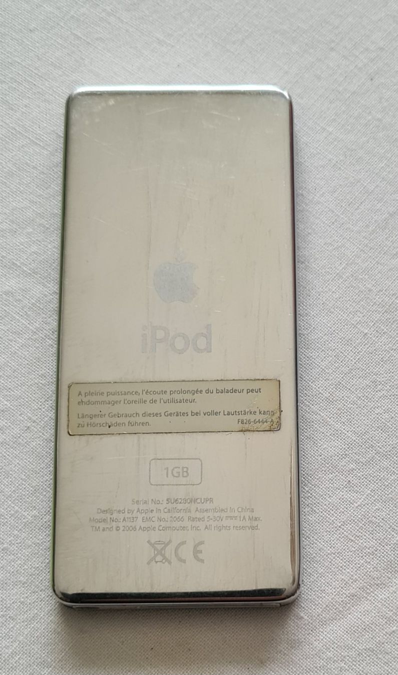 Apple Tragbarer Mediaplayer: iPod nano -Vintage- – Gebraucht aus Lyss von rochen54 2