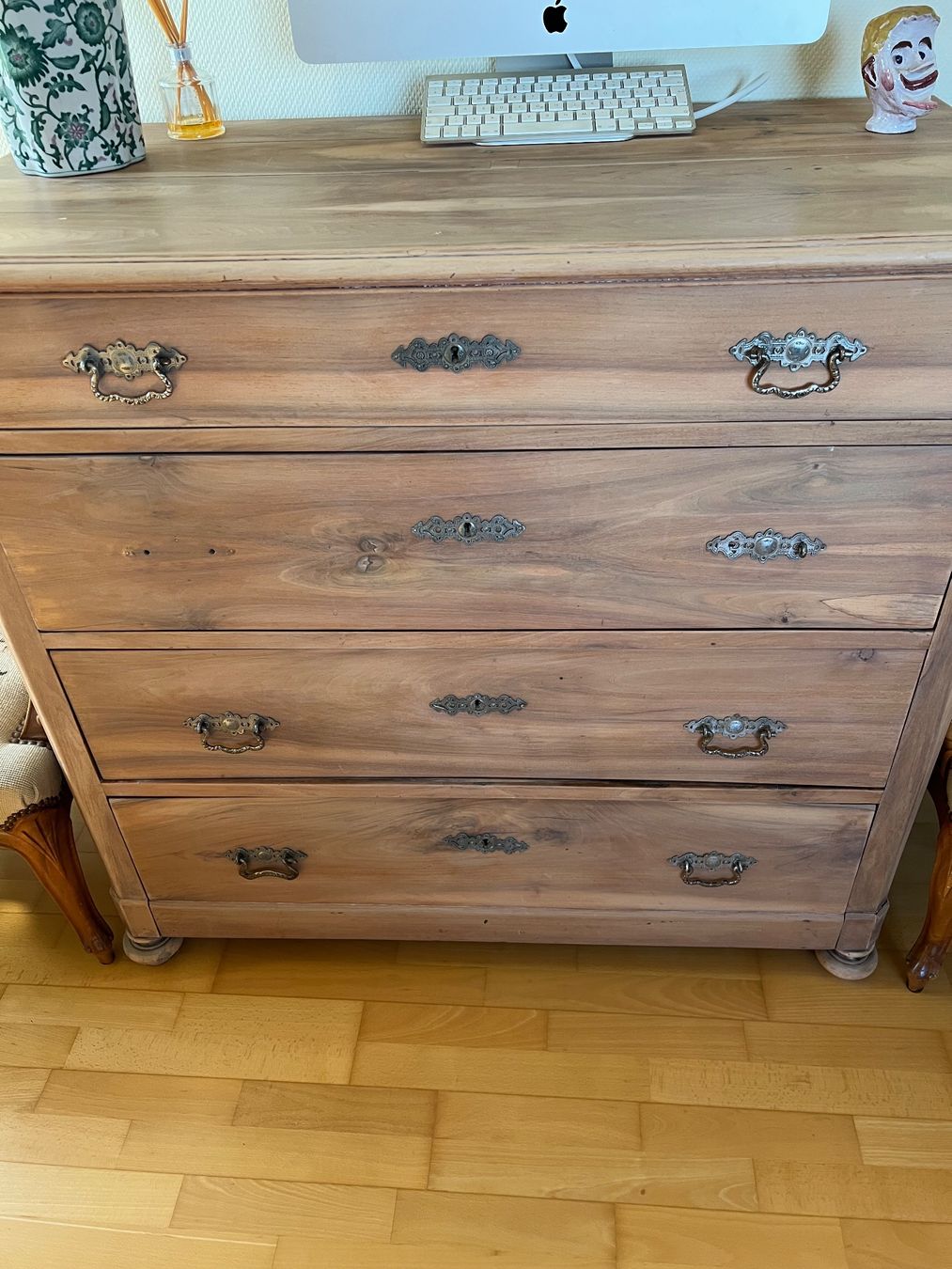 Kommoden: commode – Gebraucht aus Villars-sur-Glâne von jat_s99z 1