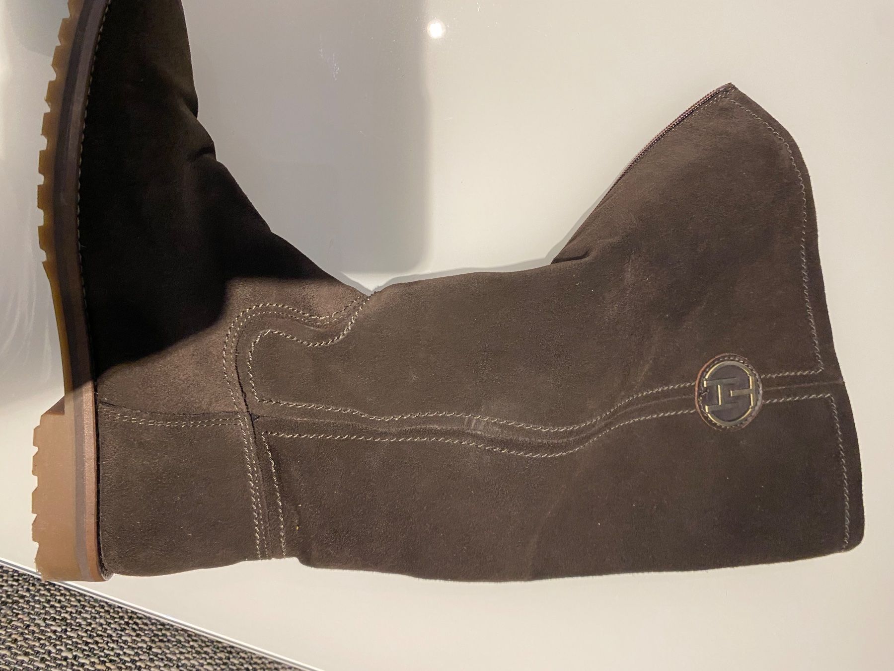 Tommy Hilfiger Scarpe da donna: Tommy hilfiger stiefel gr 38 – Usato da Widnau venduto da RetoW01 5