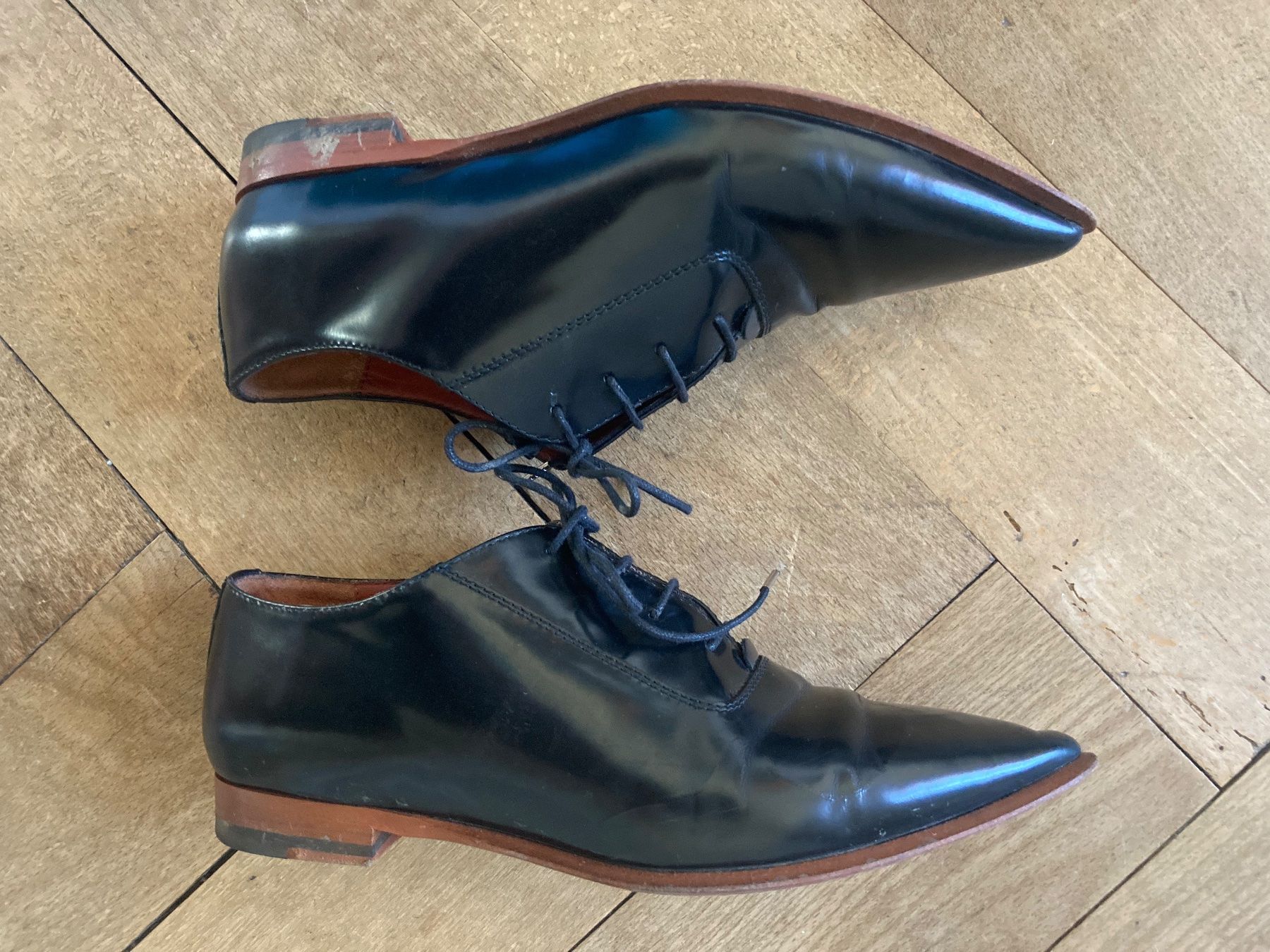 Acne Studios Scarpe da donna: Acne Studios Damen Lackschuhe – Usato da Zürich venduto da eli-rezz 2