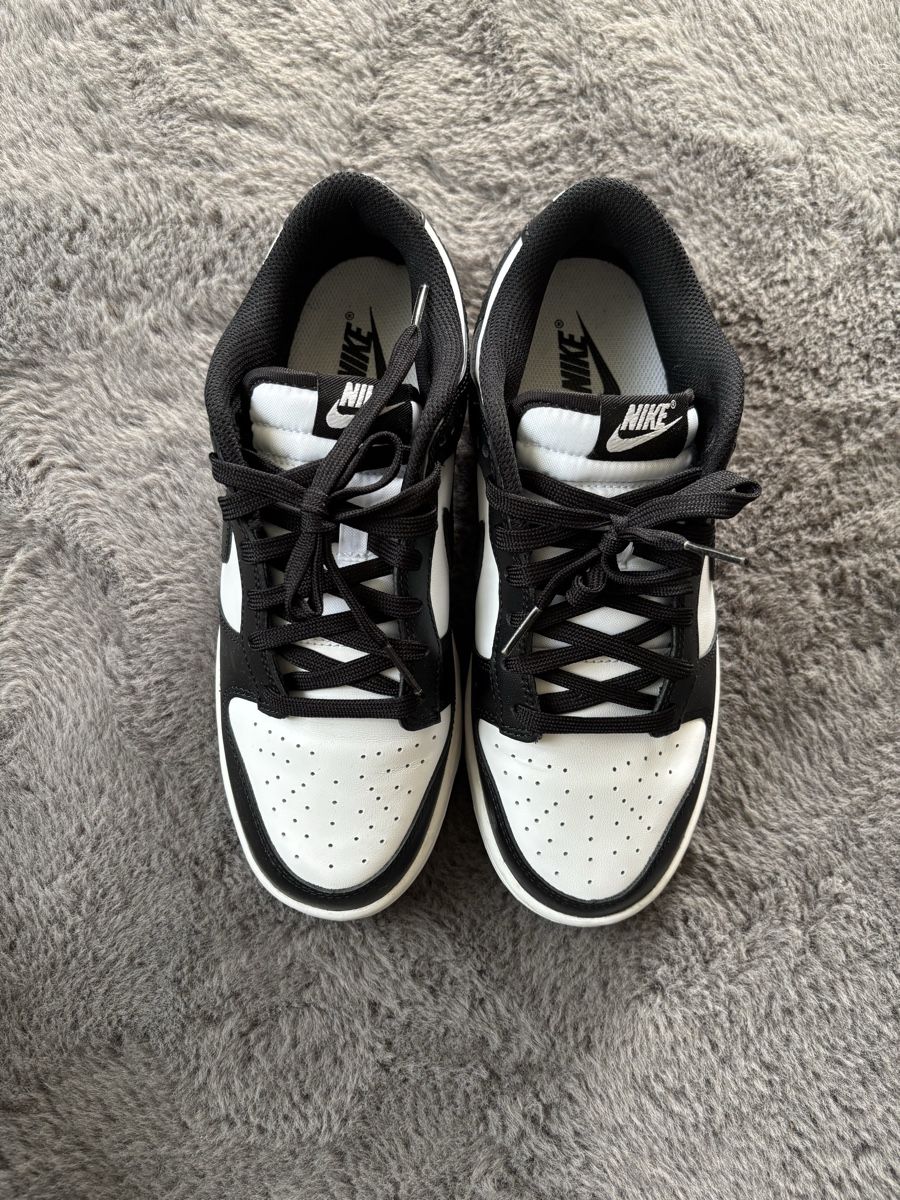 Nike Scarpe da uomo: Nike Dunk Low Panda, size 40, Good Condition – Nuovo (secondo la descrizione) da Wichtrach venduto da Re_Fit 2