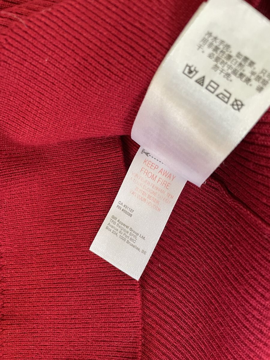 DKNY Pullover & Sweatshirts: Pull DKNY rouge avec fermeture éclair, taille M – Neu (gemäss Beschreibung) aus Vuippens von ale_6gkb 8