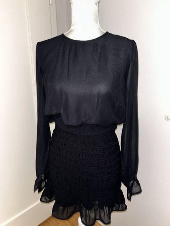 Schickes Minikleid in Schwarz, Grösse M