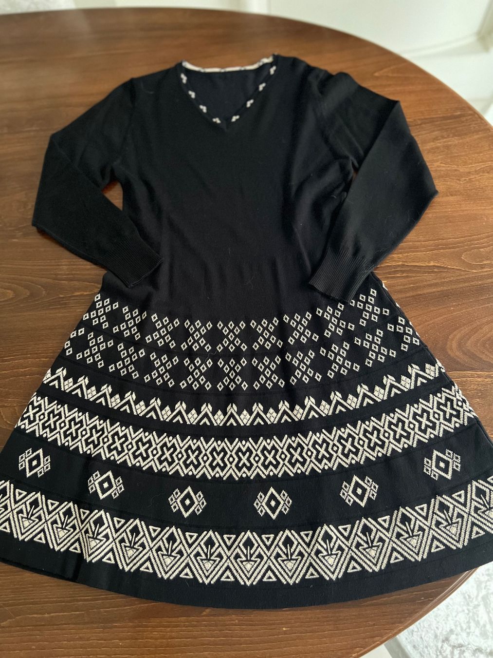 Vestiti: Schönes Strickkleid mit Muster, Gr. 36/38 – Usato da Ebmatingen venduto da Mistelu