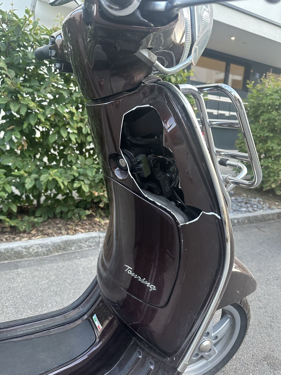 Piaggio Strada: Vespa Piaggio LX125 – Difettoso da Zürich venduto da celinerst 4