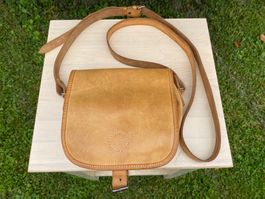 schöne Jagdtasche aus Leder