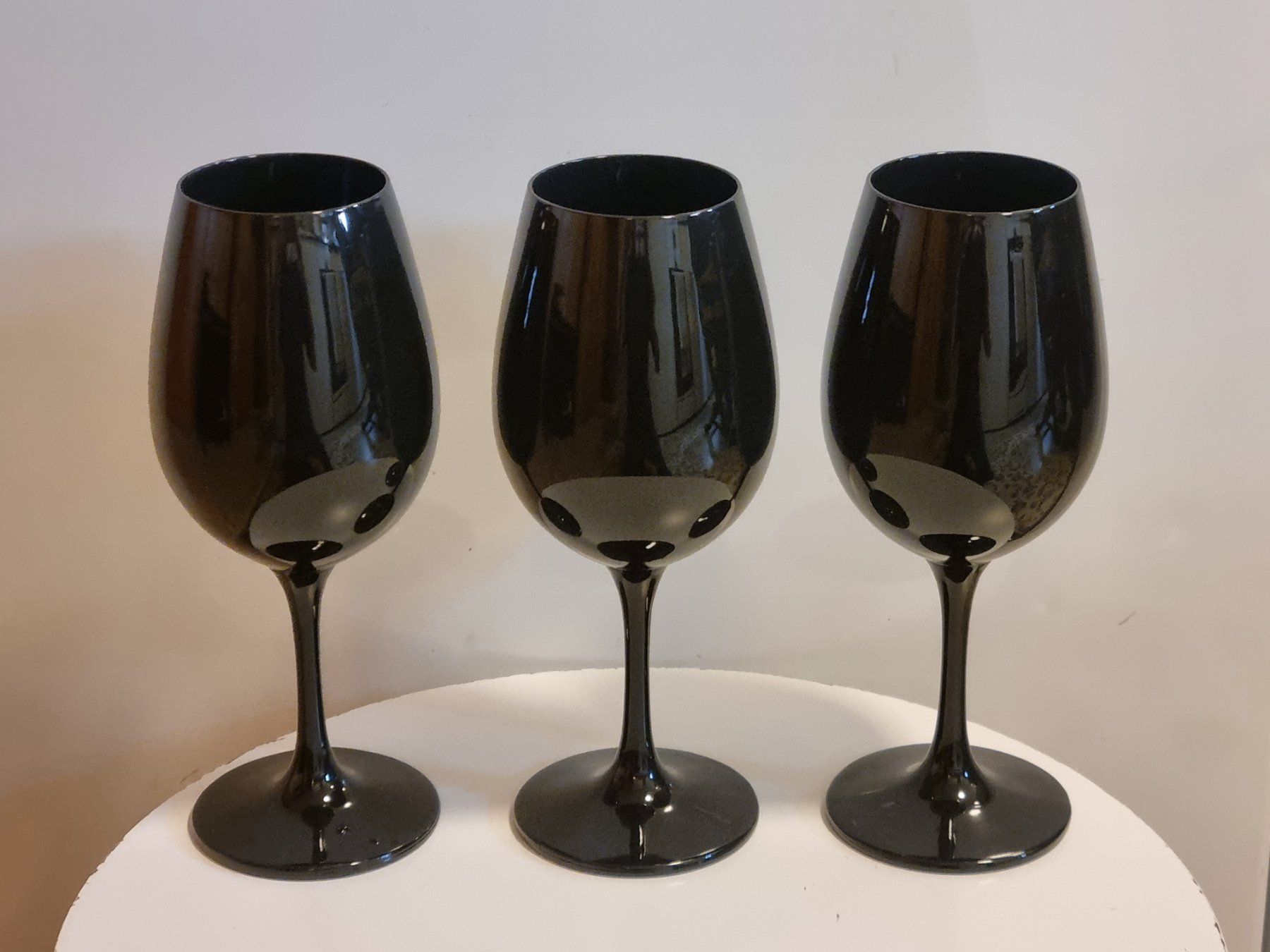Gläser: 3 Schott Zwiesel Sensus Degustationsgläser schwarz – Gebraucht aus Scharnachtal von devin03