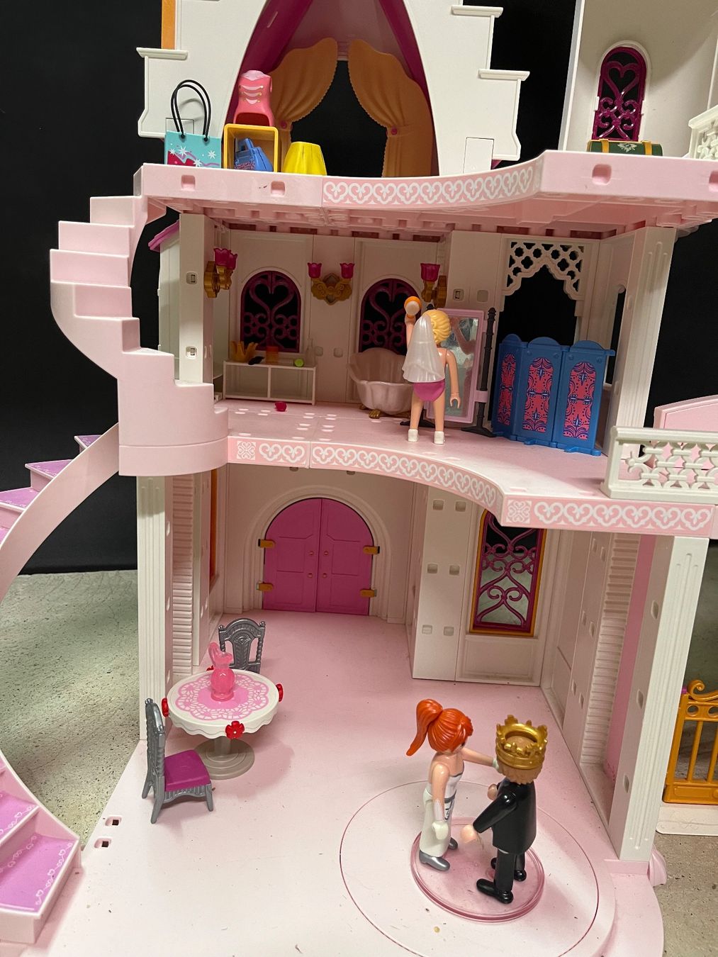 Playmobil Spielzeuge: Playmobil Schloss mit Inventar – Gebraucht aus Rämismühle von schmeelen 2