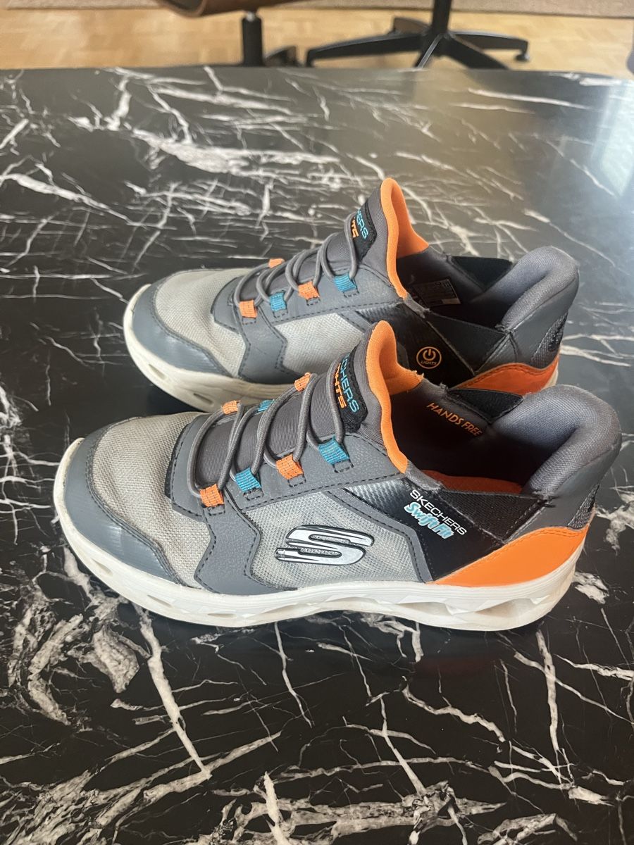 Schuhe für Jungen: Sketchers Swift Fit – Gebraucht aus Zürich von Ashley2024