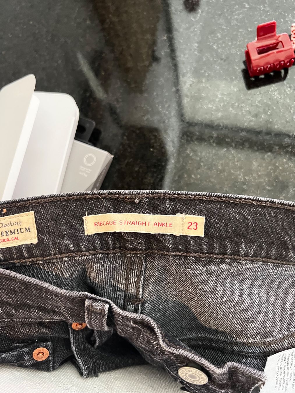 Levi's Jeans: Levis Jeans schwarz – Usato da Liestal venduto da lau_sjm2 2