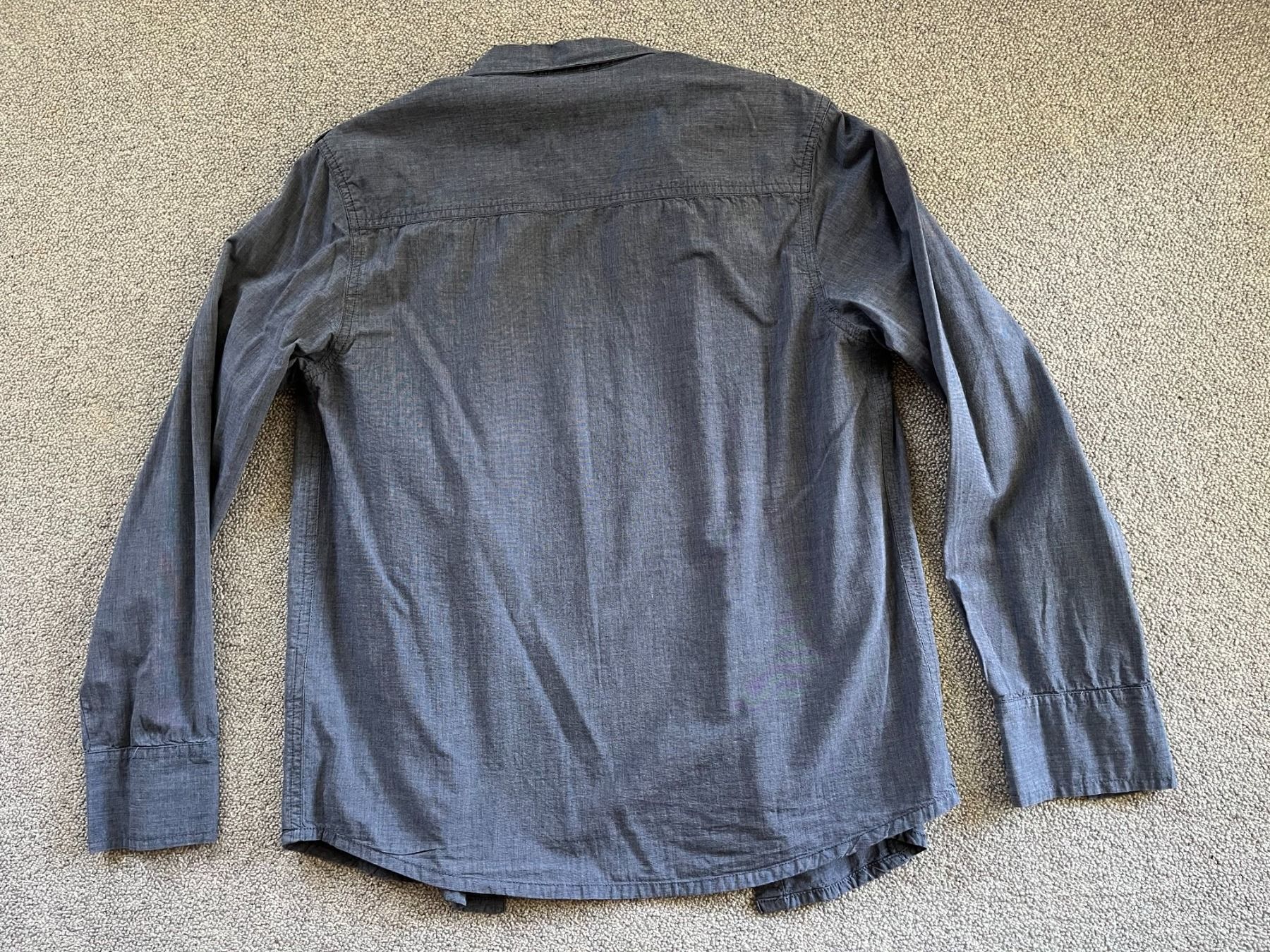 Camicie, T-shirt & Polo: Hemd Gr 152 – Usato da Rekingen AG venduto da nederland1 2