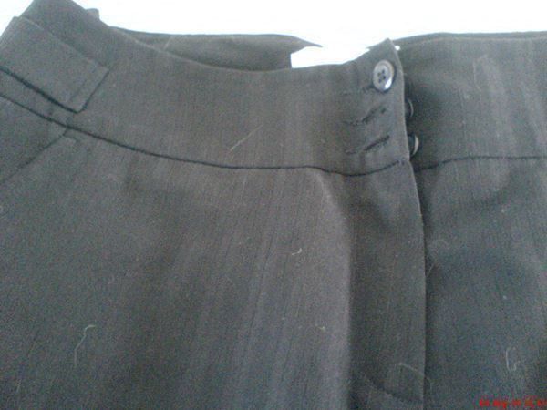 Pantaloni: 2 schwarze Stoffhosen Gr. 38 – Usato da Oftringen venduto da andrax 1