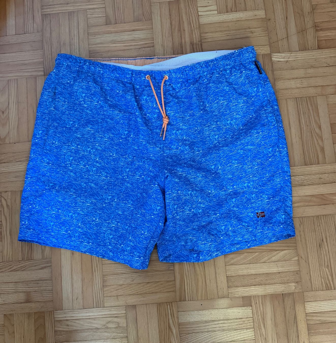 Napapijri Costumi da bagno: Napapijri Badehose, Gr. 3XL, Hellblau mit Muster – Usato da bioggio venduto da lenny023