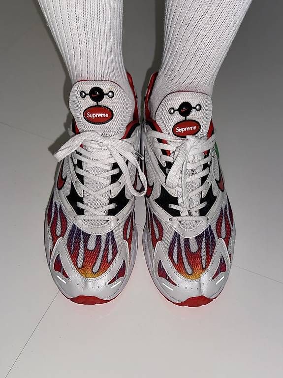 Nike Scarpe da uomo: Nike x Surpreme Grösse 42.5 – Usato da Zürich venduto da reg91 1