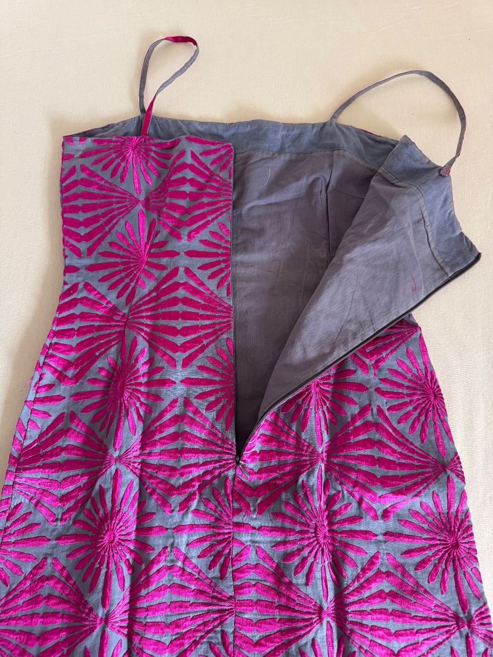 French Connection Vestiti: FRENCH CONNECTION KLEID, GR. S, PINK-GRAU – Usato da Zürich venduto da rolo66 3