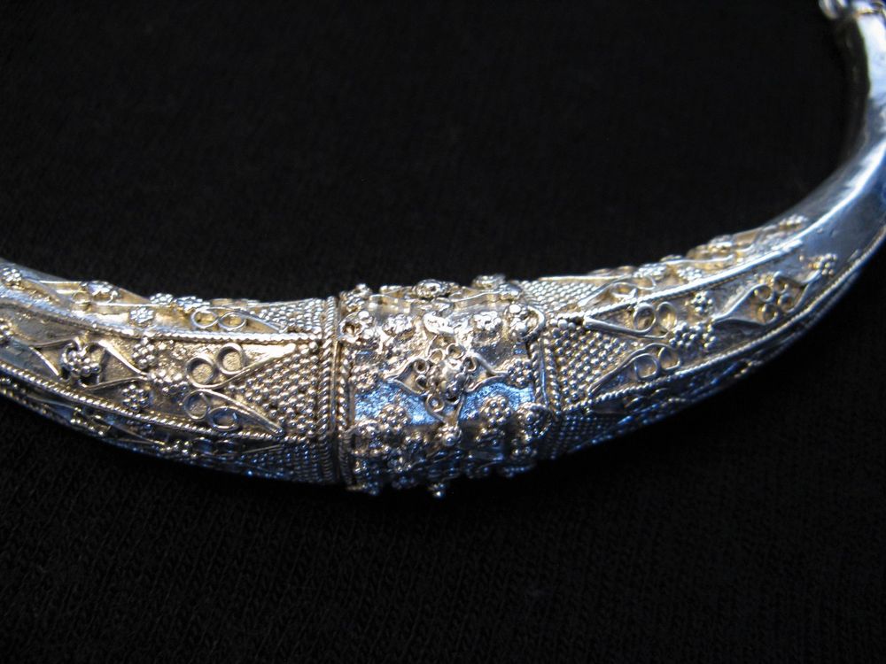 Indisches Schmuckset Navratri - Silberne Halskette & Ohrringe Mit Radha-Krishna Design