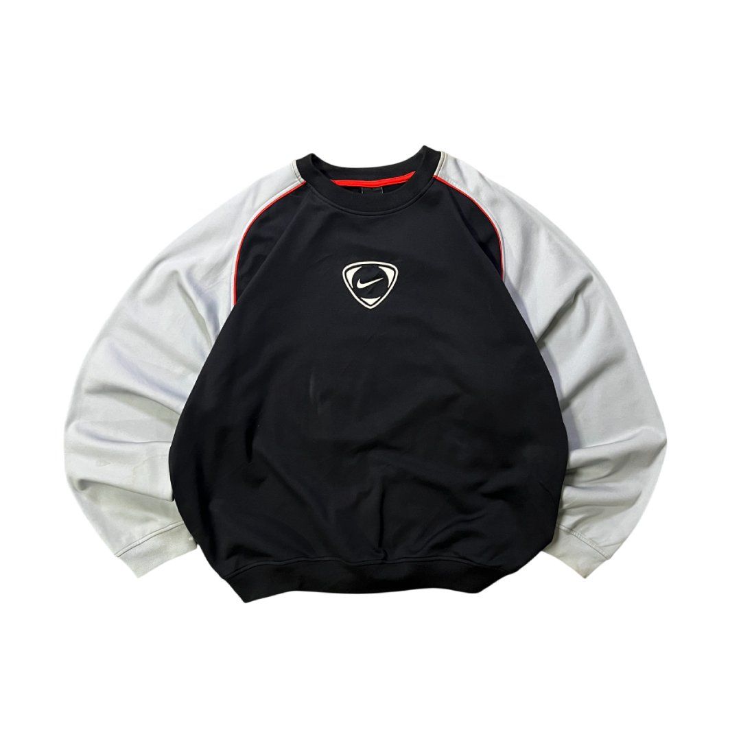 Nike Pullover & Sweatshirts: Vintage Nike Sweat (L) – Gebraucht aus Chamoson von Sapoloshop